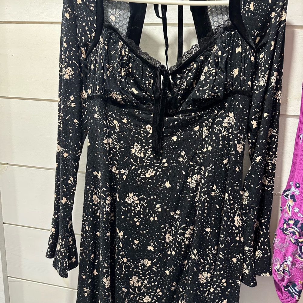Black Floral Long Sleeve Dress